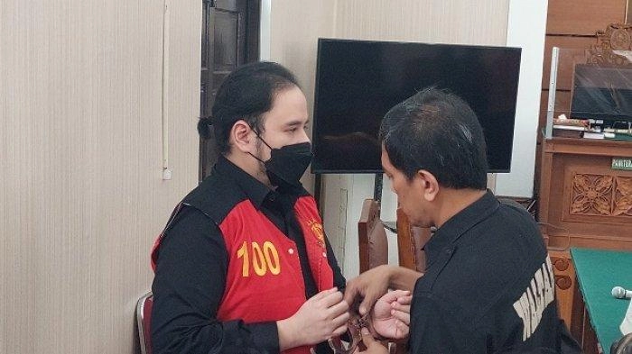 Dito Mahendra Dituntut 1 Tahun Penjara dalam Kasus Kepemilikan Senjata Api Ilegal