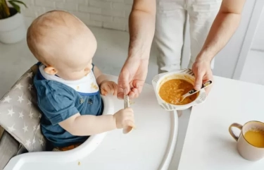 Praktis dan Mudah Dibuat, 3 Rekomendasi Menu MPASI Bayi 6 Bulan yang Kaya Nutrisi: Ini Resepnya