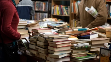 Viral Beli Buku Harga Rp80 Ribu dari Luar Negeri Kena Pajak Rp900 Ribu