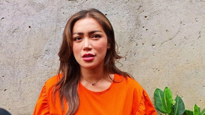 Masih Betah Tinggal di Rumah Berhantu, Jessica Iskandar: Aman-aman Saja