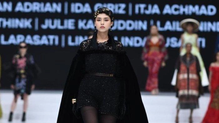 Sempat Ditentang Keluarga, Putri Ramadhani Suci Tri Mukti Kini Bisa Tampil di IFW 2024