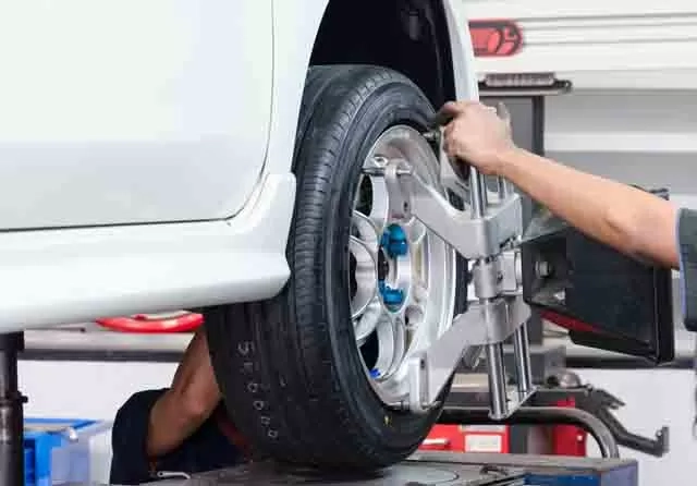 Biasa Dianggap Remeh, Ini 4 Tanda Ban Wajib di Spooring dan Balancing