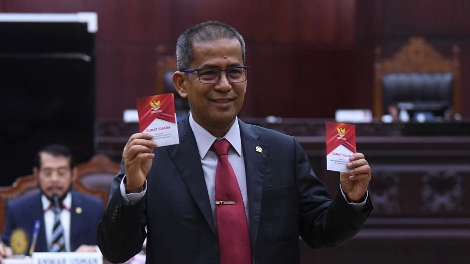 Lolos Sanksi Etik, Hakim MK Saldi Isra Tak Terbukti Terafiliasi dengan PDIP