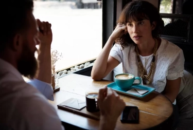 20 Cara untuk Introvert, Agar Mudah Bersosialisasi. Yuk Coba! Introvert Bukan Berarti Tidak Bisa Berinteraksi!