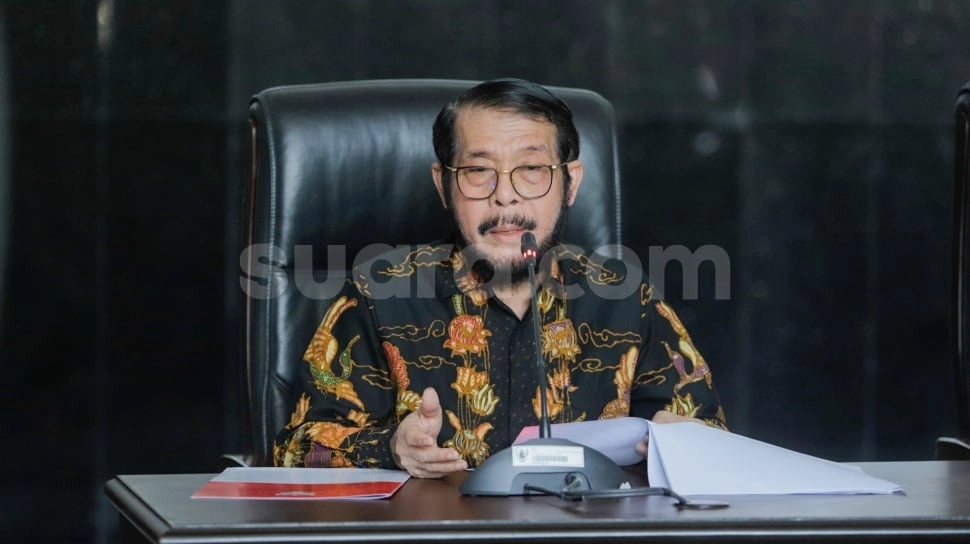 Lagi-lagi Paman Gibran Ditegur, Ini Sederet Pelanggaran Etik yang Dilakukan Anwar Usman