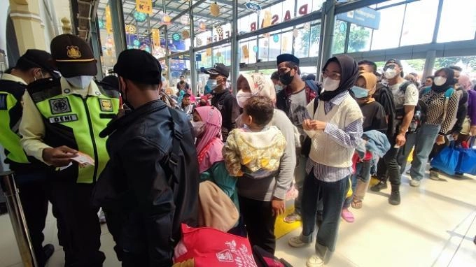 Jumlah Pemudik Tahun Ini Meningkat 56 Persen, Jokowi Imbau Masyarakat Mudik Lebih Awal