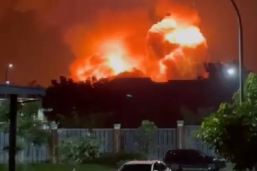 Gudang Armed yang Terbakar Berisi Amunisi kelas Kecil hingga Berat