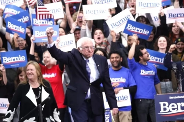 Senator Bernie Sanders Kecam Persetujuan Biden Tambah Pasokan Senjata untuk Israel
