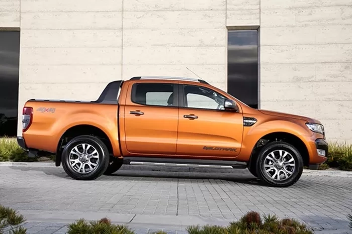 Walau Sama-sama 4x4, Ternyata Ada Perbedaan Antara Double Cabin dan Extra Cabin