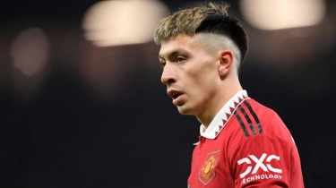 Erik ten Hag: Lisandro Martinez Berpeluang Tampil saat Man United Lawan Brentford