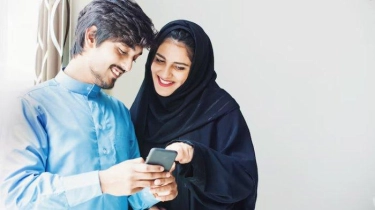 Ramalan Zodiak Cinta Senin, 1 April 2024: Ikatan Aquarius Meningkat, Virgo Cari Kesalahan Pasangan