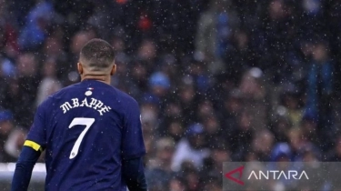 Kylian Mbappe Tampak Tak Senang Ketika Ditarik Keluar, Luis Enrique: Saya Tak Peduli