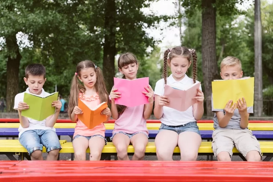 Selamat Hari Buku Anak Internasional! Mari Tingkatkan Minat Membaca Pada Anak