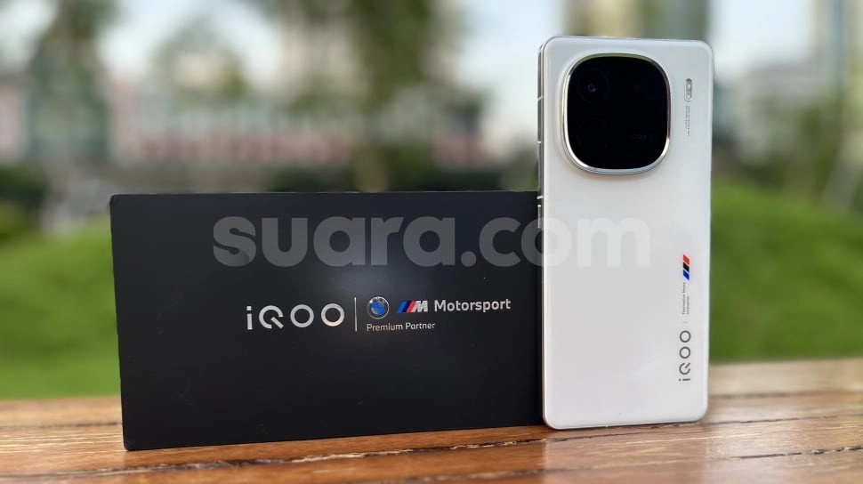 Review iQOO 12: Kalau Xiaomi 14 Mahal, Mending Beli Ini