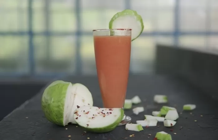 5 Manfaat Jus Jambu Biji, Salah Satunya Bikin Berat Badan Turun!
