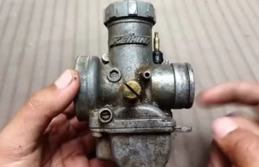 Begini 7 Cara Membersihkan Karburator Motor yang Kotor dengan Mudah, Praktis, dan Aman!