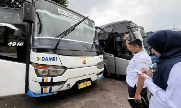 Intip Persiapan DAMRI untuk Layani Arus Mudik-Balik Lebaran 2024, Bikin Perjalanan Lebih Aman dan Nyaman! 