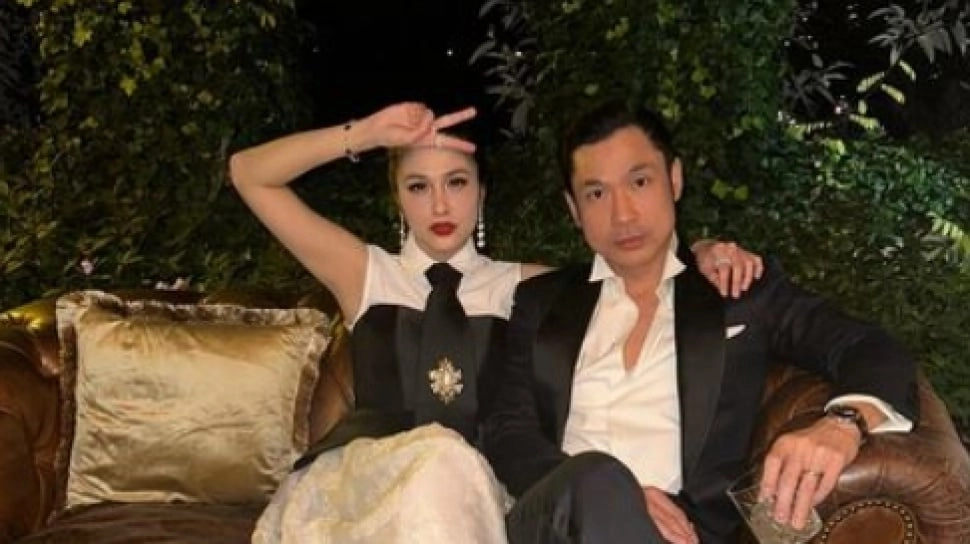 Koleksi Outfit Mewah Harvey Moeis, Bisa Buat Lunasi Tunggakan Pajak Mobil Rolls-Royce Sandra Dewi