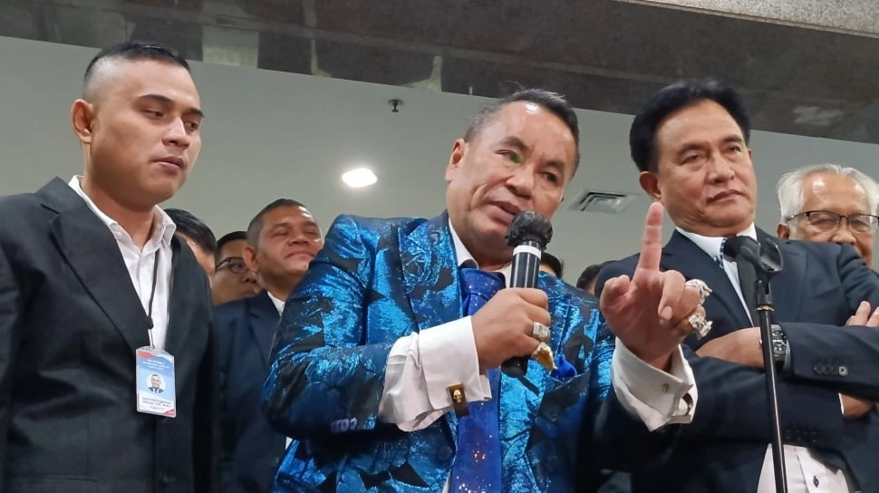 Mengulik Cincin Hotman Paris yang Dibahas Hakim MK saat Sidang Sengketa Pilpres, Ada yang setara Jam Harvey Moeis