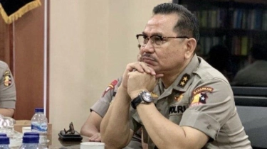 Irjen Pol. Purn. Drs. Frederik Kalalembang