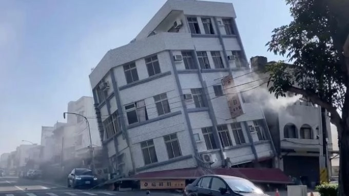 Kemlu RI Belum Peroleh Informasi Ada Korban WNI Imbas Gempa M 7,4 yang Guncang Taiwan