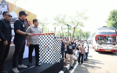 150 Bus Dilepas ke Sumbar, Gelombang Kedua Mudik Basamo Andre Rosiade Diberangkatkan