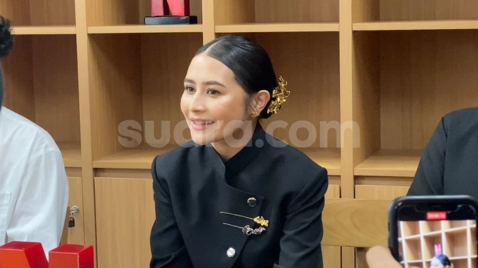 Cerita Prilly Latuconsina Bersyukur Punya Orang Tua yang Tidak Menuntut Anaknya Cepat Nikah