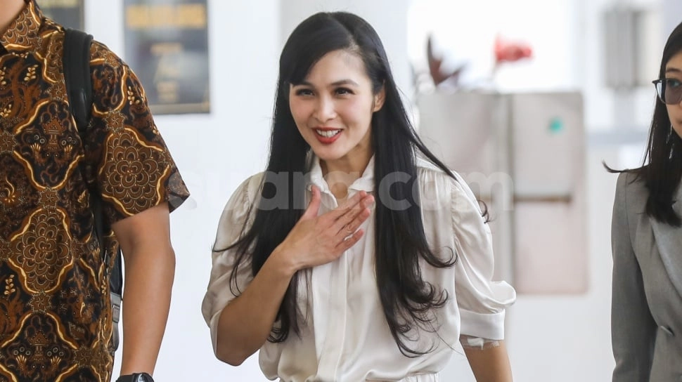 Kelar Diperiksa Kasus Harvey Moeis, Sandra Dewi ke Jurnalis: Jangan Bikin Berita-berita Gak Benar!