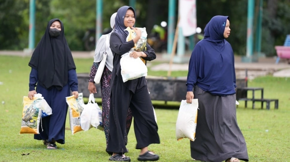 Kementerian BUMN dan SIG Gelar Pasar Murah dan Gelontorkan Sembako Jelang Lebaran