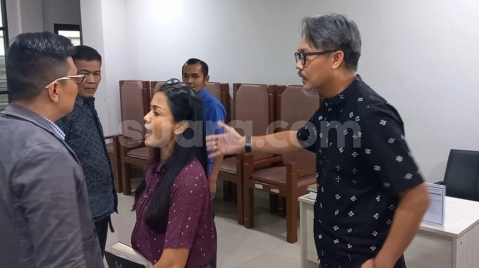Nirina Zubir Dipuji Real Actor, Pintar Kontrol Emosi saat Adu Mulut dengan Pengacara Mafia Tanah