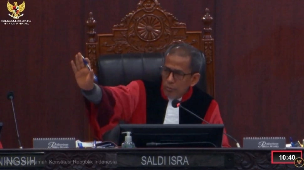 Rekam Jejak Luar Biasa Saldi Isra: Hakim MK yang Skakmat Hotman Paris Soal Sirekap