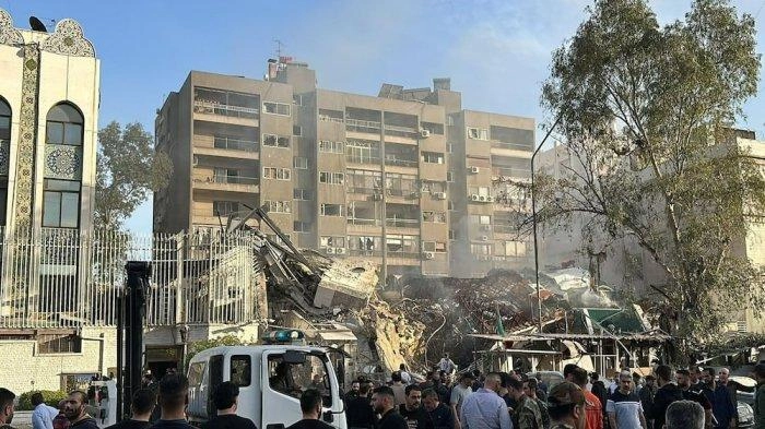 Ali Khamenei Ancam Serang Balik Israel Buntut Serangan yang Tewaskan Komandan Garda Revolusi Iran