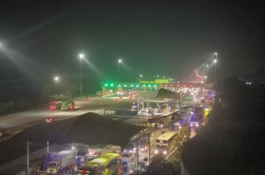 Bus Pemudik Mulai Dominasi Tol Jakarta - Cikampek pada H-5 Lebaran, Contraflow atau One Way Mulai Jumat Siang