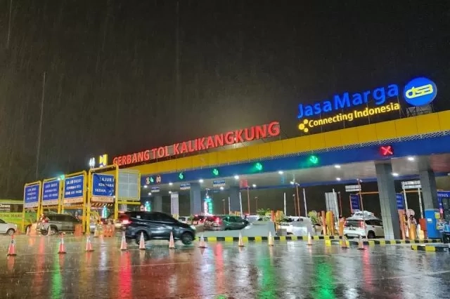 Polisi Imbau Pengemudi di Jalan Tol Berhati-hati ketika Hujan