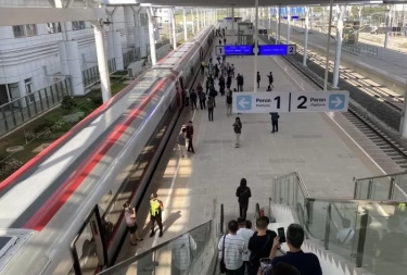 Selama Libur Lebaran 2024, KCIC Targetkan Whoosh Angkut 20.000 Penumpang per Hari