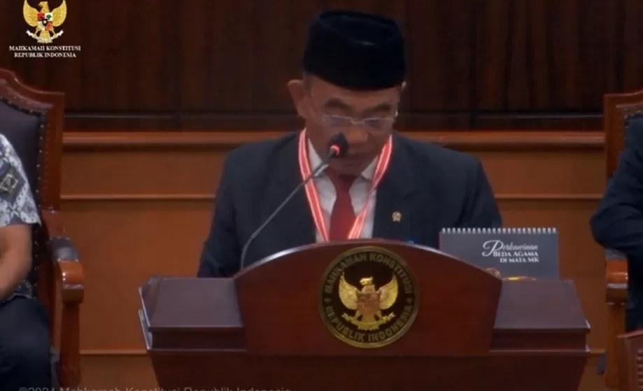 Soal Turun Gunung Bagi-bagi Bansos, Muhadjir dan Airlangga Kompak Bela Jokowi di Sidang MK