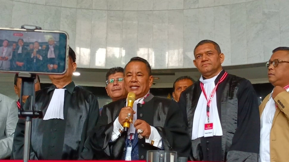 Biasa Terlihat Garang, Viral Hotman Paris Terciduk Tidur Saat Sidang Sengketa Pilpres 2024