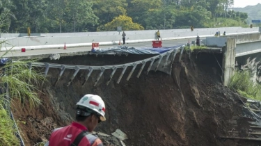 Mobil Isuzu Panther Tetap Utuh Meski Terperosok di Tol Bocimi, Segini Harganya di Pasaran