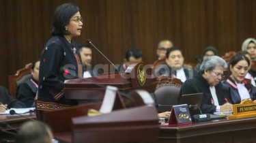 Sri Mulyani Bela Jokowi, Bantah Kebijakan Automatic Adjustment Demi Penuhi Anggaran Bansos