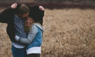 Intip Bahasa Cinta 7 Tipe Kepribadian Introvert MBTI, Salah Satunya si Langka INFJ yang Menyukai Quality Time