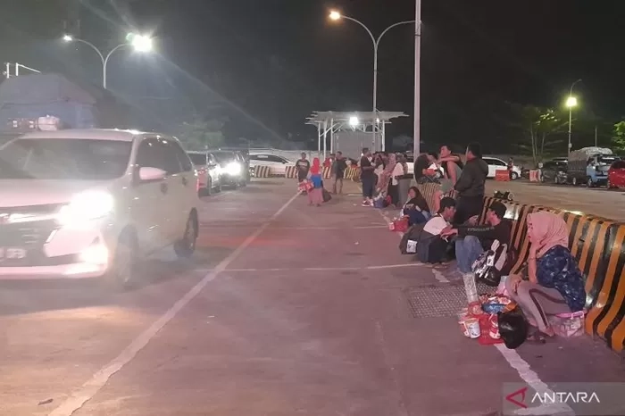 Pedagang Kopi Keliling di Merak Bisa Untung Rp 300-Rp 500 Ribu saat Musim Mudik, Lima Kali Lipat Hari Biasa
