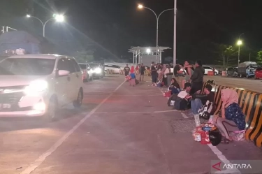 Pedagang Kopi Keliling di Merak Bisa Untung Rp 300-Rp 500 Ribu saat Musim Mudik, Lima Kali Lipat Hari Biasa