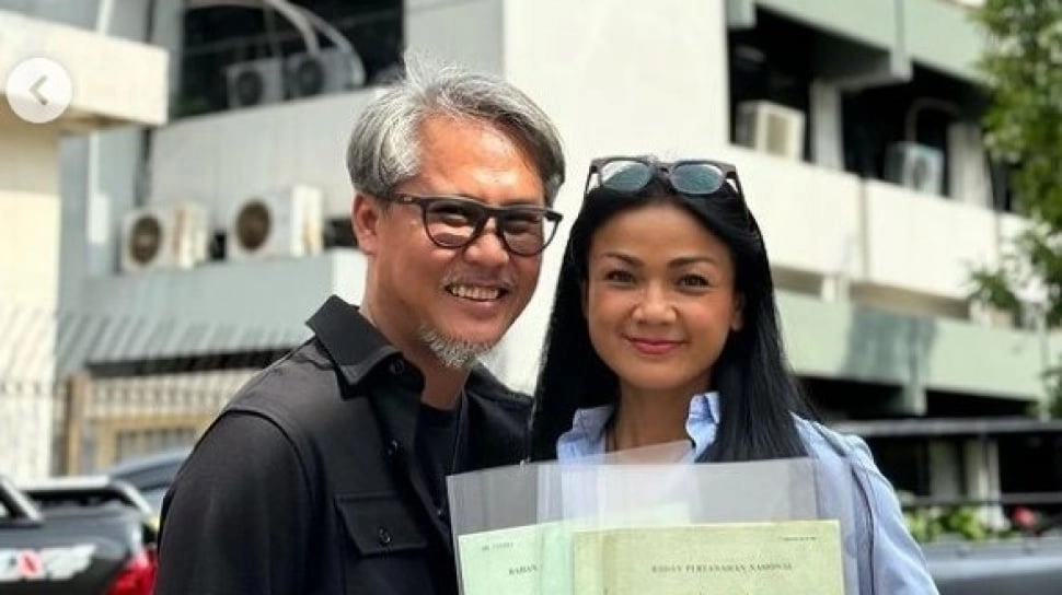 4 Fakta Nirina Zubir, Artis yang Diteriaki Pengacara 'Siapa Anda di Republik Ini?'