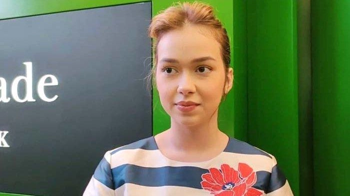 Rebecca Klopper Rayakan Lebaran Bersama Keluarga Orangtua di Malaysia