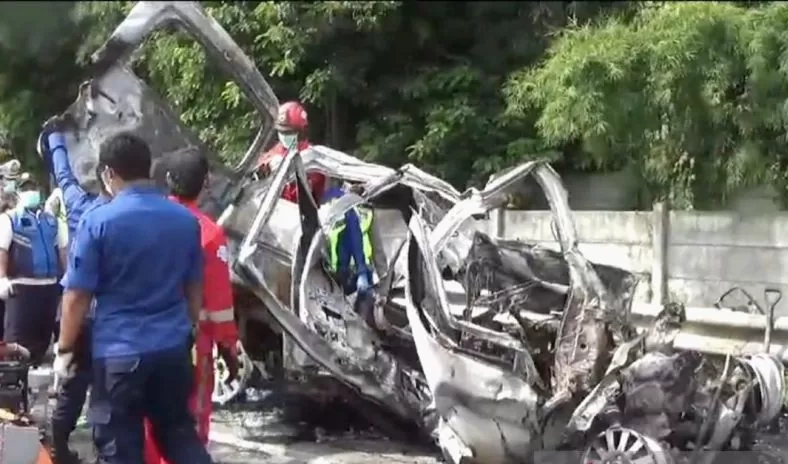 Cek Fakta Identitas Pemilik Grand Max yang Kecelakaan di Contraflow, Diduga Namanya Dicatut
