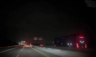 Jalan Tol Ruas Trans Jawa Ruas Brebes-Semarang Gelap Gulita, Pemudik Diimbau untuk Waspada