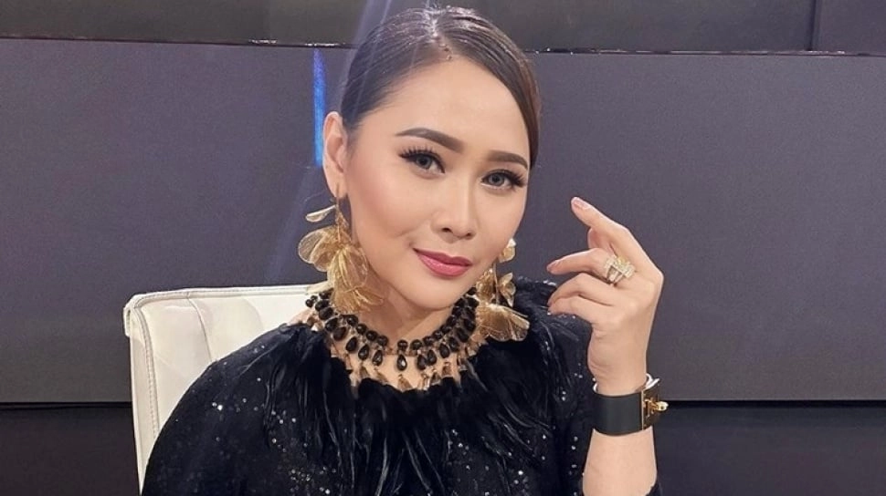 Riwayat Pendidikan Inul Daratista yang Adabnya Pas Bagi THR Disorot