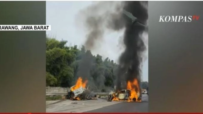 7 Jenazah Berhasil Dievakuasi Imbas Kecelakaan Maut di Kontraflow Tol Km 58 Jakarta-Cikampek