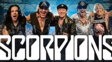 Terjemahan Lirik Lagu Always Somewhere - Scorpions: Arrive at Seven the Place Feels Good