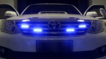 Viral Video Pengemudi Pajero Pakai Strobo Ngaku Pangkat Kombes, Begini Respons Densus 88
